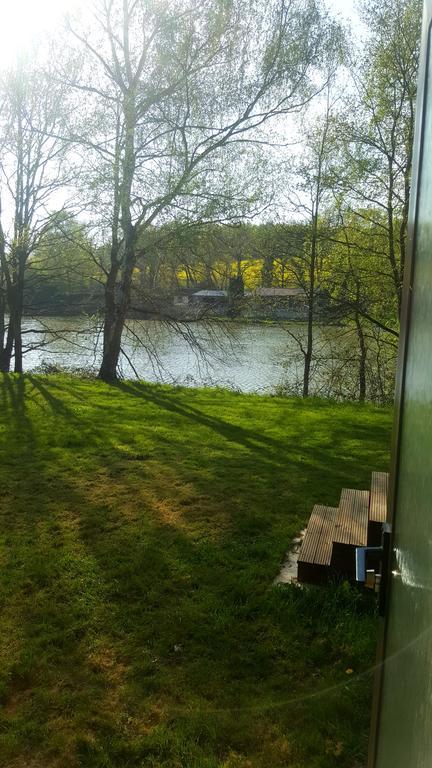 Camping De La Reuille Flere-la-Riviere Exterior foto